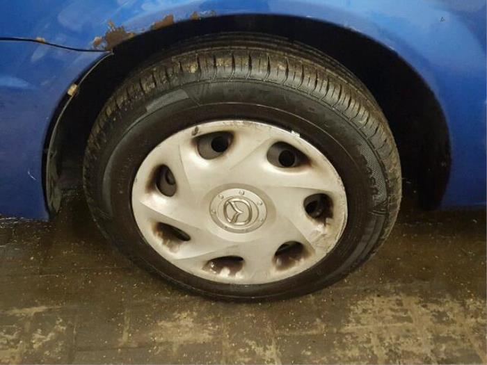 Mazda 323 Fastbreak 2.0 DiTD 16V Sloopvoertuig (2002, Blauw)