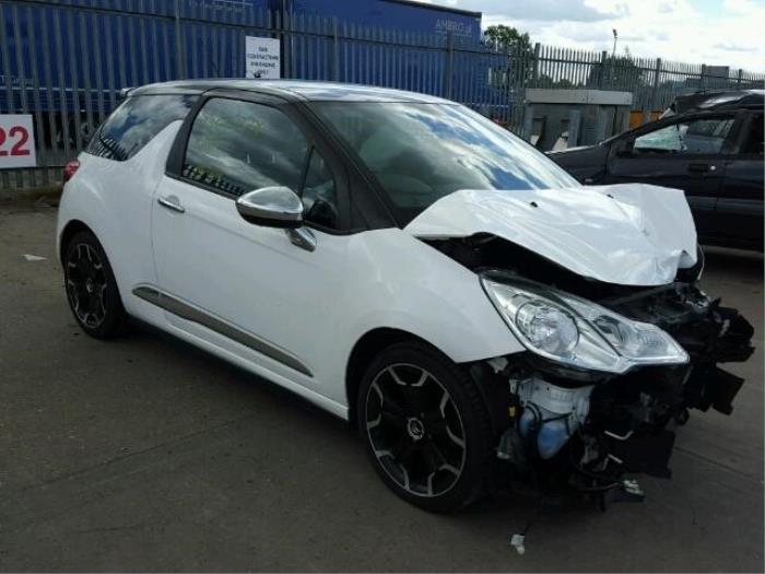 Citroen DS3 1.6 HDiF 16V Sloopvoertuig (2011, Wit, Blank, Zwart)
