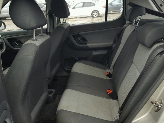Skoda Fabia II 1.2i Sloopvoertuig (2010, Metallic, Beige)