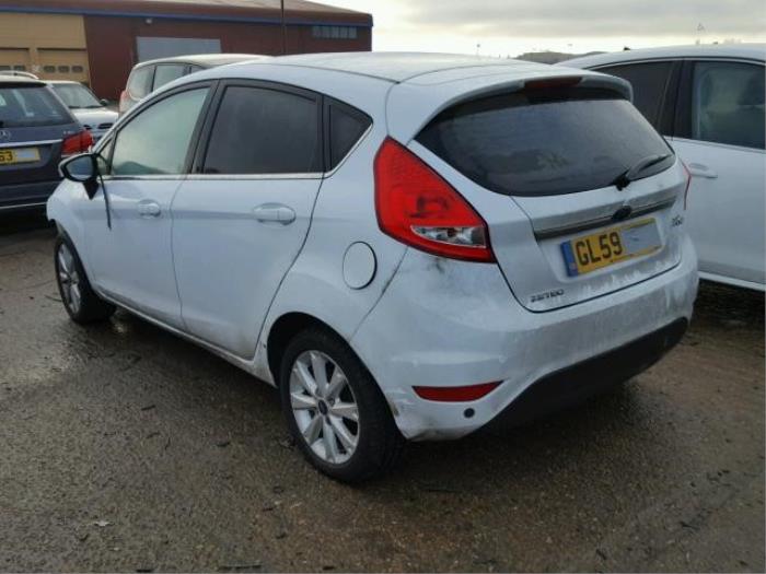 Ford Fiesta 6 1.25 16V Sloopvoertuig (2010, Roze, Wit)