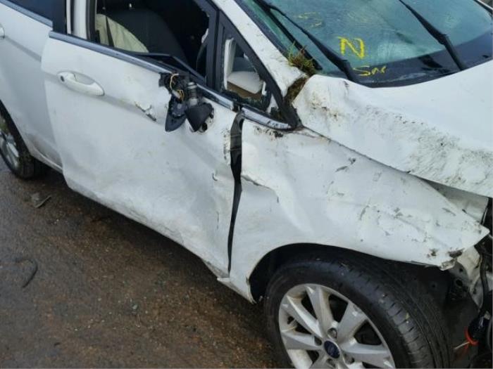 Ford Fiesta 6 1.25 16V Sloopvoertuig (2010, Roze, Wit)