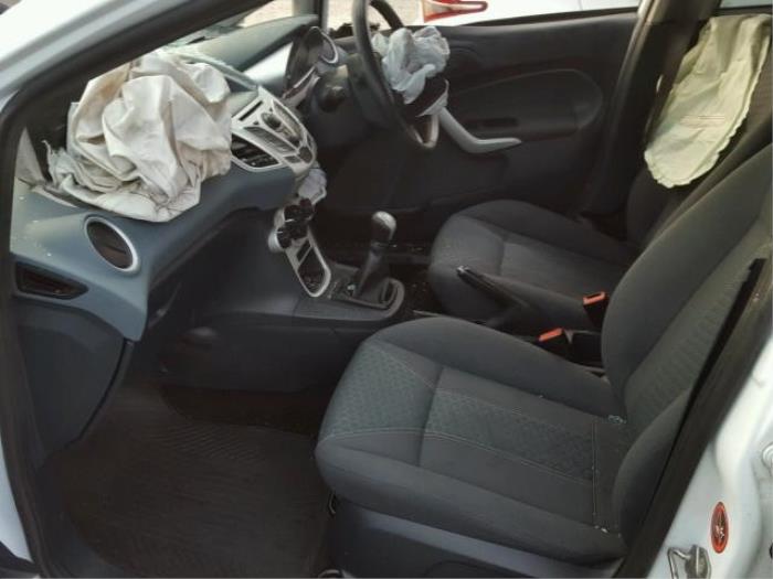 Ford Fiesta 6 1.25 16V Sloopvoertuig (2010, Roze, Wit)