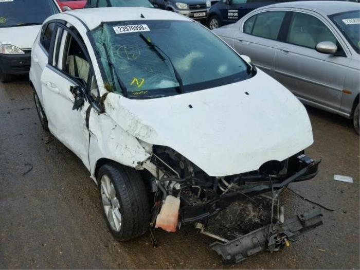 Ford Fiesta 6 1.25 16V Sloopvoertuig (2010, Roze, Wit)