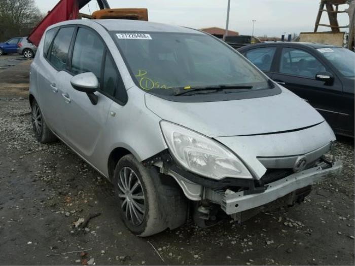 Opel Meriva Mk.II 1.4 Turbo 16V Ecotec Sloopvoertuig (2011, Metallic, Zilver)