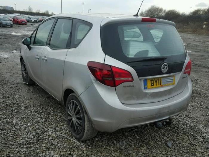 Opel Meriva Mk.II 1.4 Turbo 16V Ecotec Sloopvoertuig (2011, Metallic, Zilver)