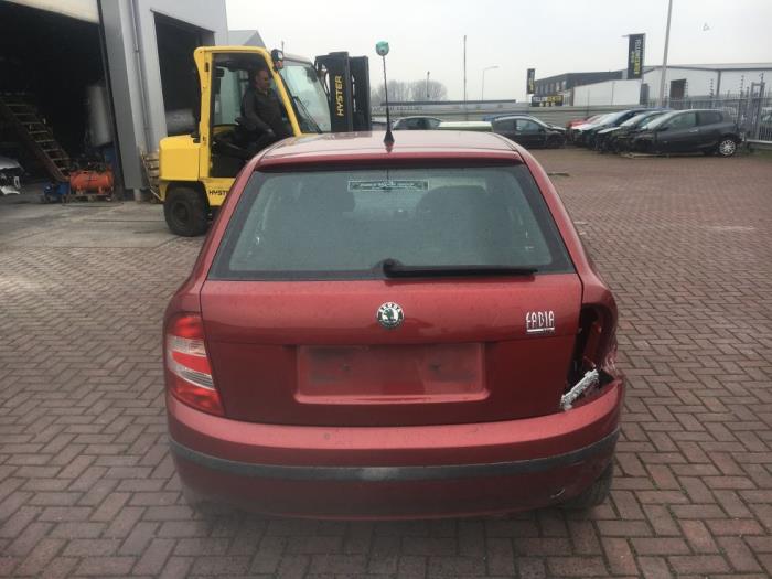 Skoda fabia 6y2