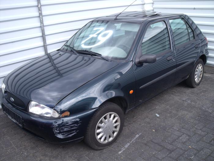 Ford Fiesta 4 1.25 16V Sloopvoertuig (1998, Groen)