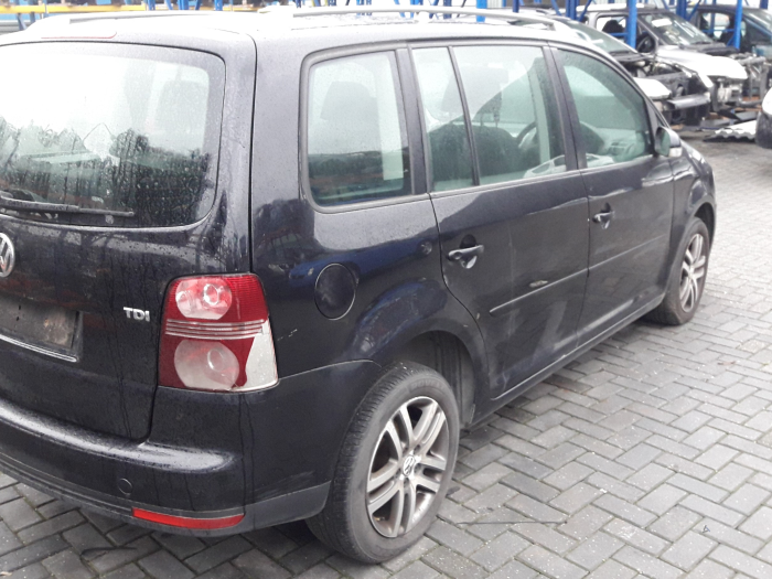 Volkswagen Touran 1.9 TDI 105 Euro 3 Sloopvoertuig (2007, Zwart)
