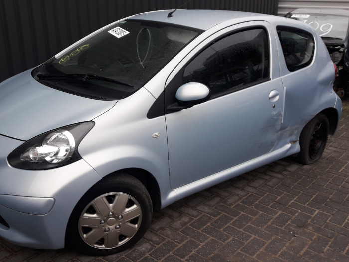 Toyota Aygo 1.0 12V VVT-i Sloopvoertuig (2006, Blauw)