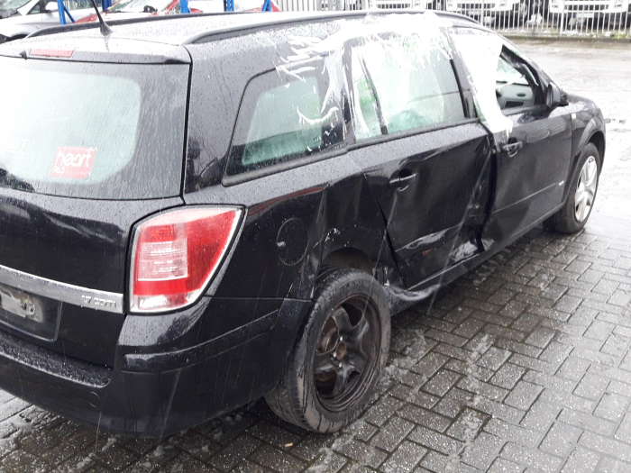 Opel Astra H SW 1.7 CDTi 16V Sloopvoertuig (2009, Zwart)