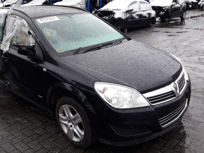 Opel Astra H SW 1.7 CDTi 16V Sloopvoertuig (2009, Zwart)