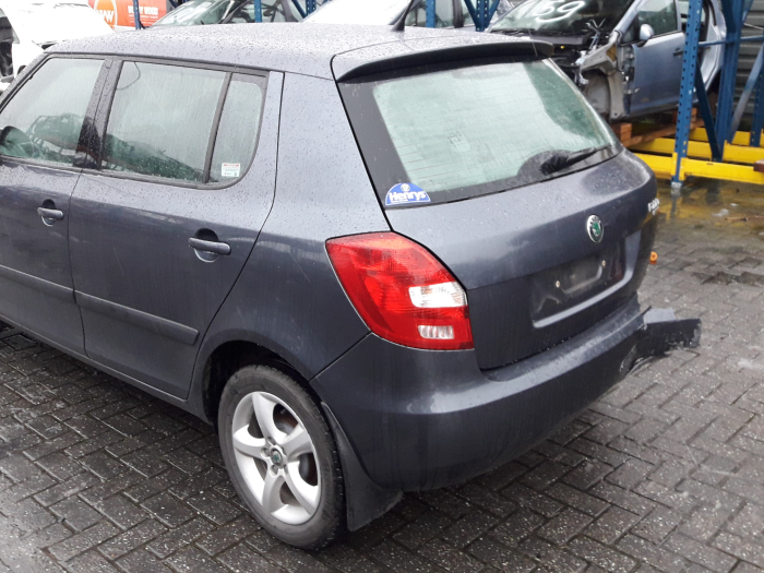 Skoda Fabia II 1.2i 12V Sloopvoertuig (2008, Donker, Grijs)