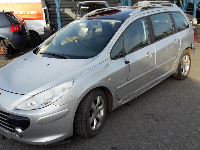 Peugeot 307 Sloopvoertuig (2007, Zilvergrijs)
