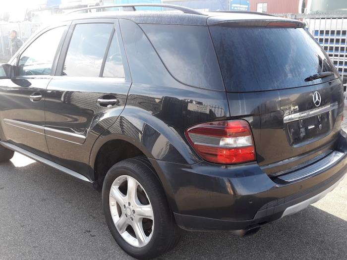 Mercedes ML II 3.0 ML-280 CDI 4-Matic V6 24V Sloopvoertuig (2007, Zwart)