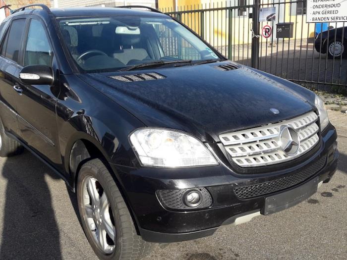 Mercedes ML II 3.0 ML-280 CDI 4-Matic V6 24V Sloopvoertuig (2007, Zwart)