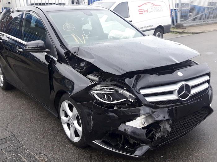 Mercedes B 1.5 B-180 CDI,d 16V Sloopvoertuig (2014, Zwart)