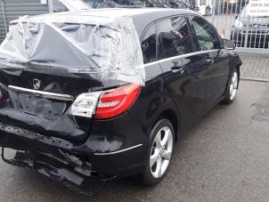 Mercedes B 1.5 B-180 CDI,d 16V Sloopvoertuig (2014, Zwart)