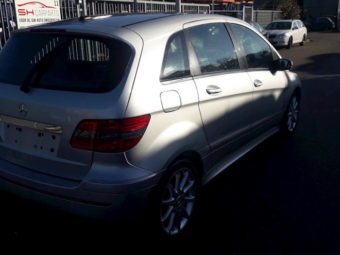 Mercedes B 1.5 B-150 16V Sloopvoertuig (2006, Zilvergrijs)