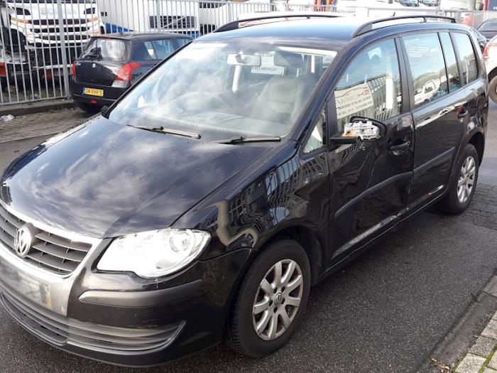 Volkswagen Touran 1.9 TDI 105 Euro 3 Sloopvoertuig (2009, Zwart)