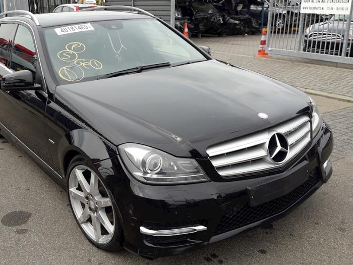 Mercedes C Estate 2.2 C-220 CDI 16V BlueEfficiency Sloopvoertuig (2011, Zwart)