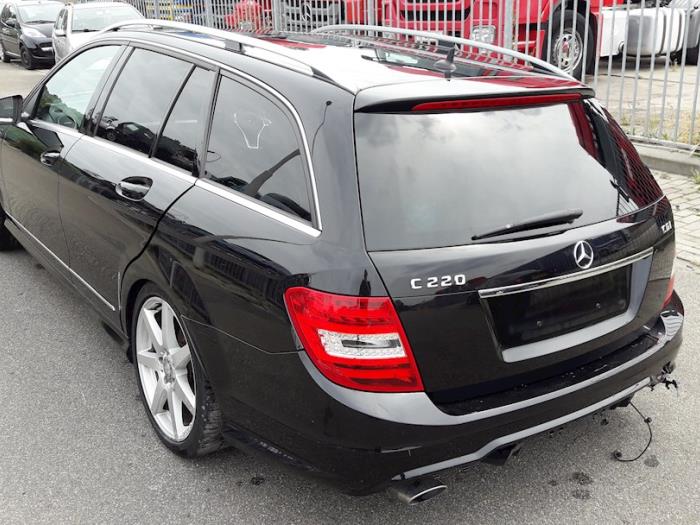 Mercedes C Estate 2.2 C-220 CDI 16V BlueEfficiency Sloopvoertuig (2011, Zwart)