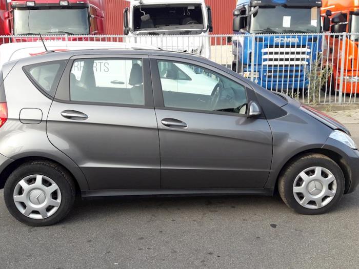 Mercedes A 1.5 A-150 Sloopvoertuig (2009, Grijs)