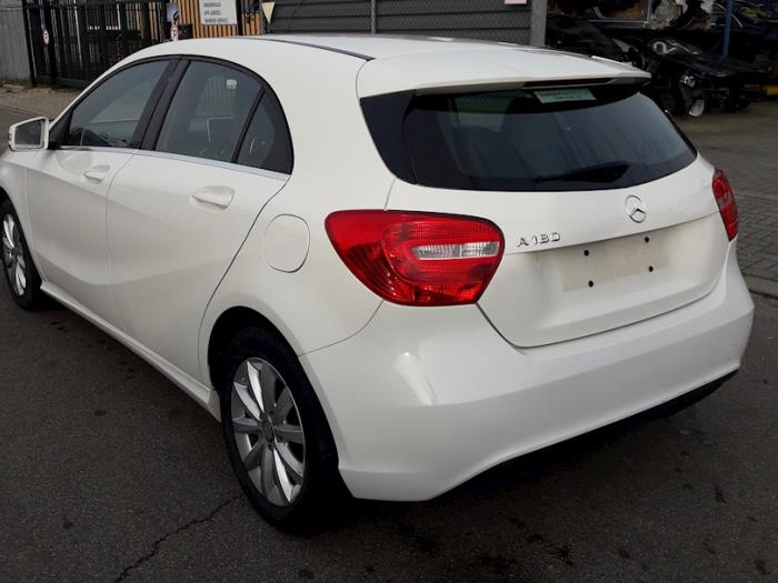Mercedes A 1.6 A-180 16V Sloopvoertuig (2015, Wit)