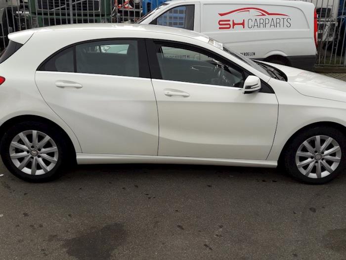 Mercedes A 1.6 A-180 16V Sloopvoertuig (2015, Wit)