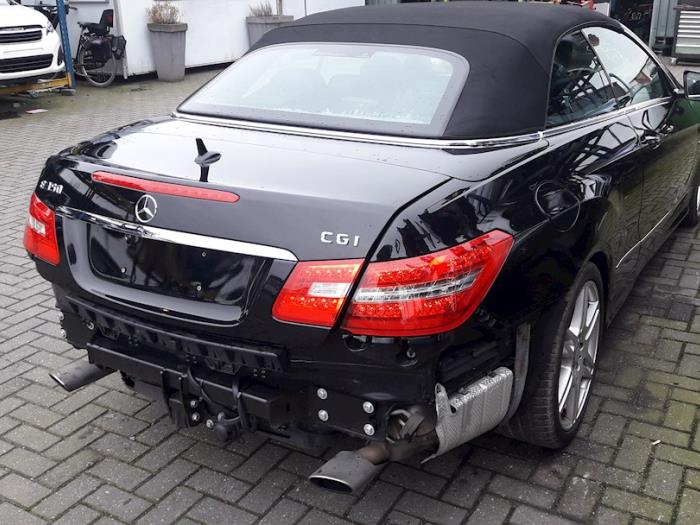 Mercedes E E-350 CGI V6 24V Sloopvoertuig (2010, Zwart)