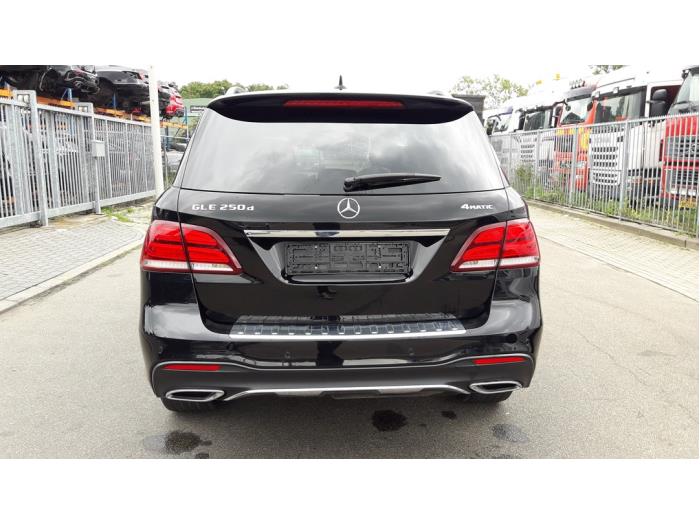 Mercedes GLE 250d 2.0 Sloopvoertuig (2017, Zwart)