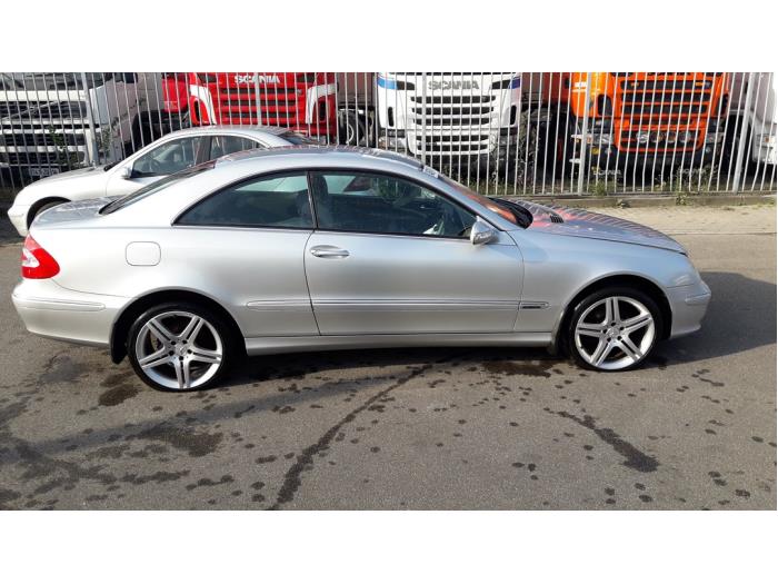Mercedes CLK 1.8 200 K 16V Sloopvoertuig (2005, Zilvergrijs)