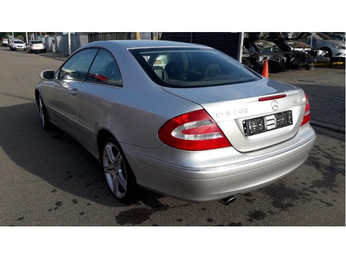 Mercedes CLK 1.8 200 K 16V Sloopvoertuig (2005, Zilvergrijs)