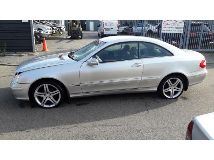 Mercedes CLK 1.8 200 K 16V Sloopvoertuig (2005, Zilvergrijs)