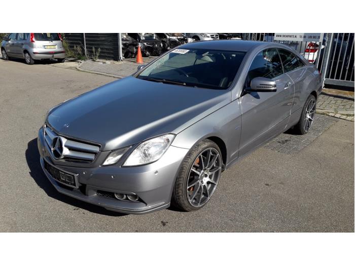 Mercedes E E-250 CDI,BlueTEC,d 16V Sloopvoertuig (2010, Grijs)