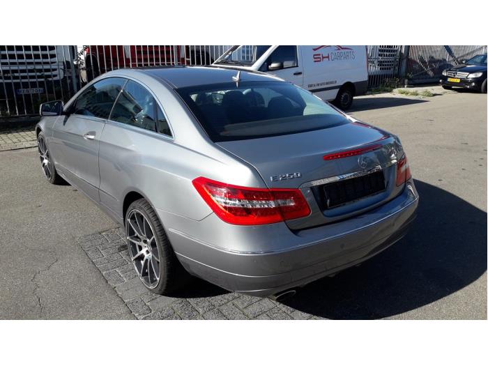 Mercedes E E-250 CDI,BlueTEC,d 16V Sloopvoertuig (2010, Grijs)
