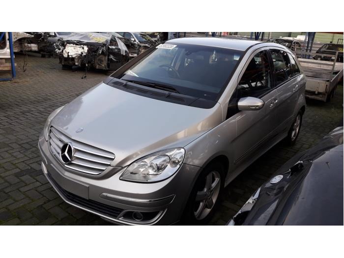 Mercedes B 1.5 B-150 16V Sloopvoertuig (2006, Zilvergrijs)
