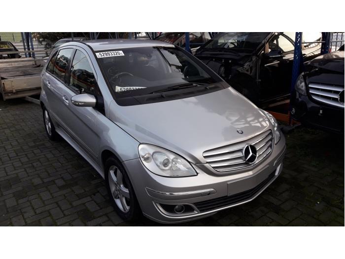 Mercedes B 1.5 B-150 16V Sloopvoertuig (2006, Zilvergrijs)