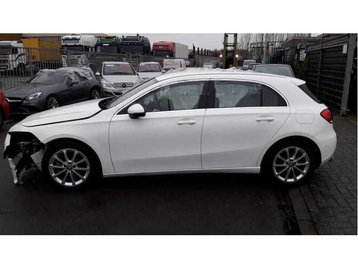 Mercedes A 1.5 A-180d Sloopvoertuig (2019, Wit)