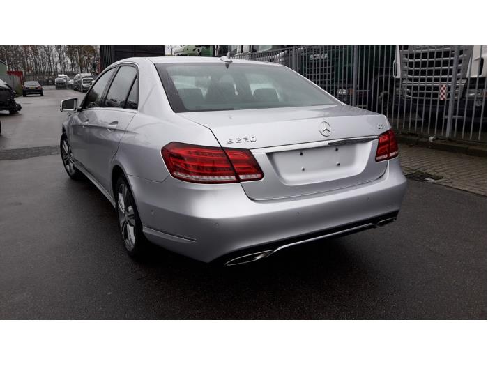 Mercedes E E-220 CDI 16V BlueEfficiency Sloopvoertuig (2013, Zilvergrijs)