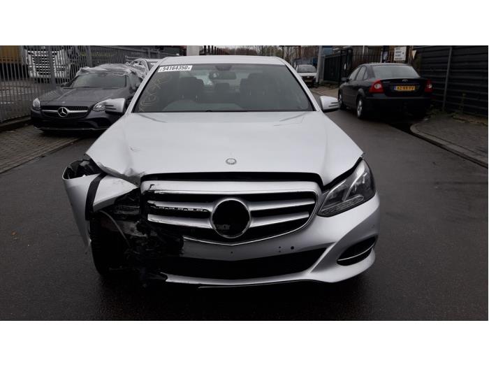 Mercedes E E-220 CDI 16V BlueEfficiency Sloopvoertuig (2013, Zilvergrijs)