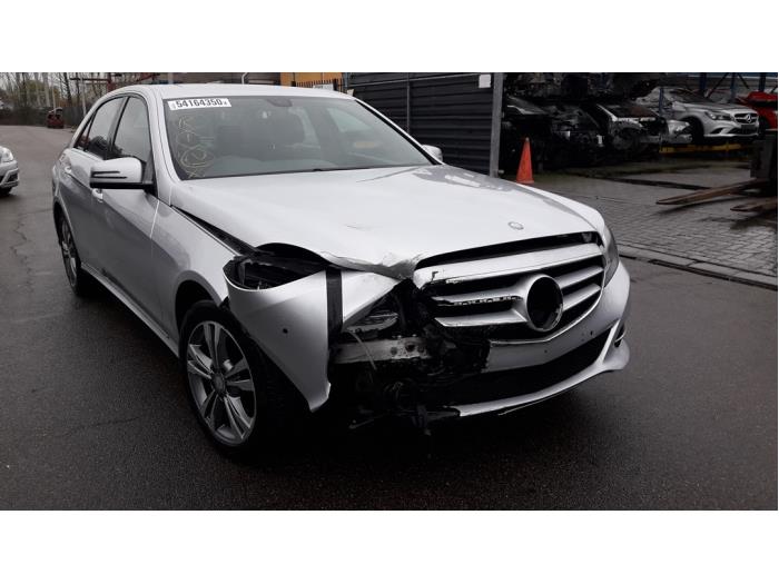 Mercedes E E-220 CDI 16V BlueEfficiency Sloopvoertuig (2013, Zilvergrijs)