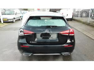 Mercedes A 1.5 A-180d Sloopvoertuig (2020, Zwart)