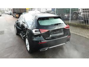 Mercedes A 1.5 A-180d Sloopvoertuig (2020, Zwart)