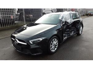 Mercedes A 1.5 A-180d Sloopvoertuig (2020, Zwart)