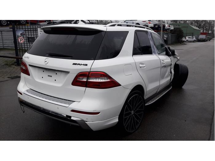Mercedes ML III 3.0 ML-350 BlueTEC V6 24V 4-Matic Sloopvoertuig (2014, Wit)