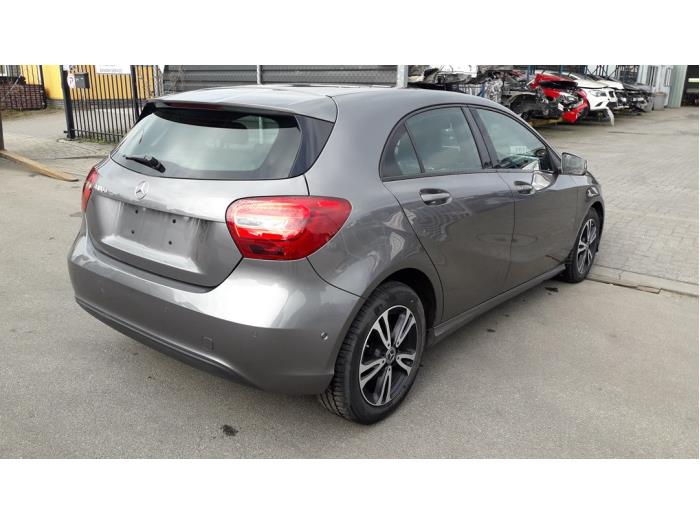Mercedes A 1.5 A-180 CDI, A-180d 16V Sloopvoertuig (2017, Grijs)