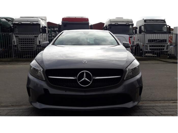 Mercedes A 1.5 A-180 CDI, A-180d 16V Sloopvoertuig (2017, Grijs)
