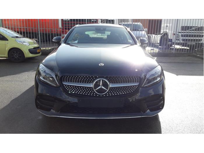 Mercedes C C-220d 2.0 Turbo 16V Sloopvoertuig (2019, Zwart)