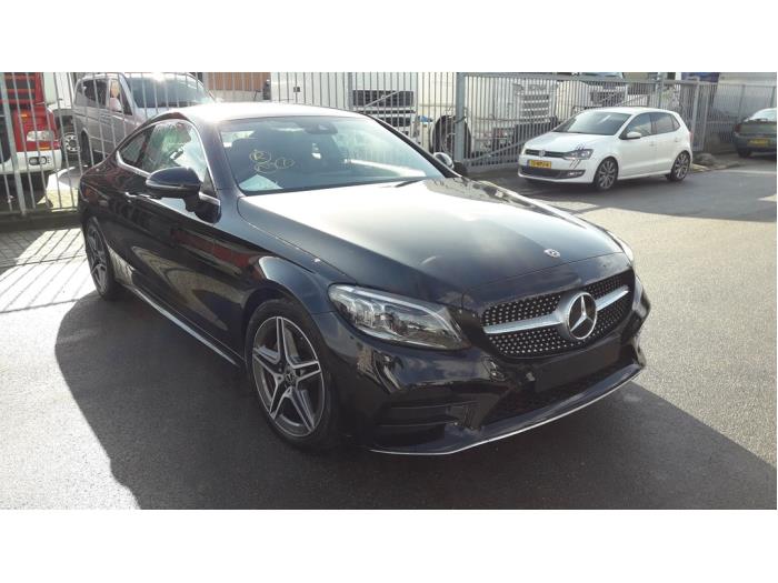 Mercedes C C-220d 2.0 Turbo 16V Sloopvoertuig (2019, Zwart)