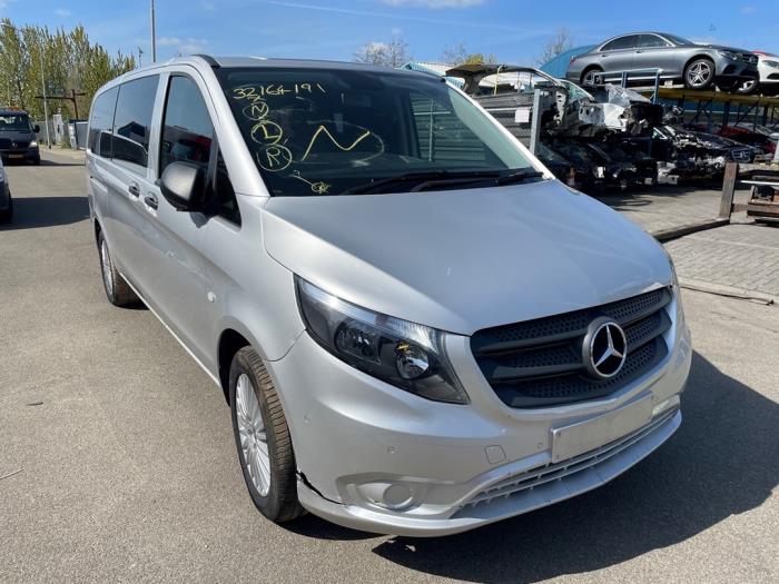 Mercedes Vito Tourer 2.2 119 CDI 16V BlueTEC Sloopvoertuig (2019, Zilvergrijs)